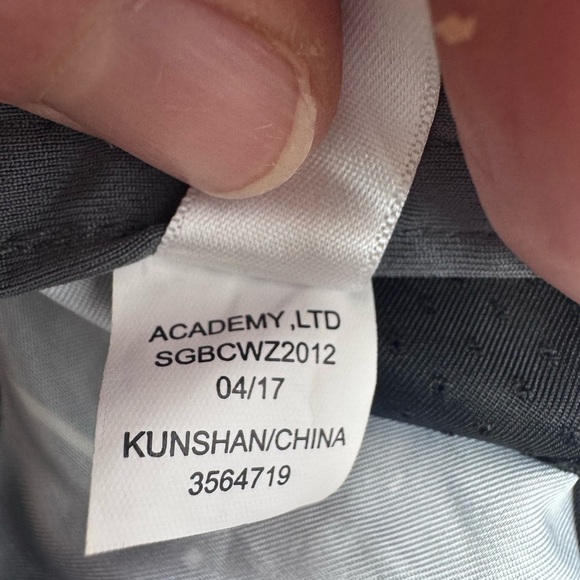 bcg .Blue and White Sports Hat with Striking Pattern - Picture 5 of 7